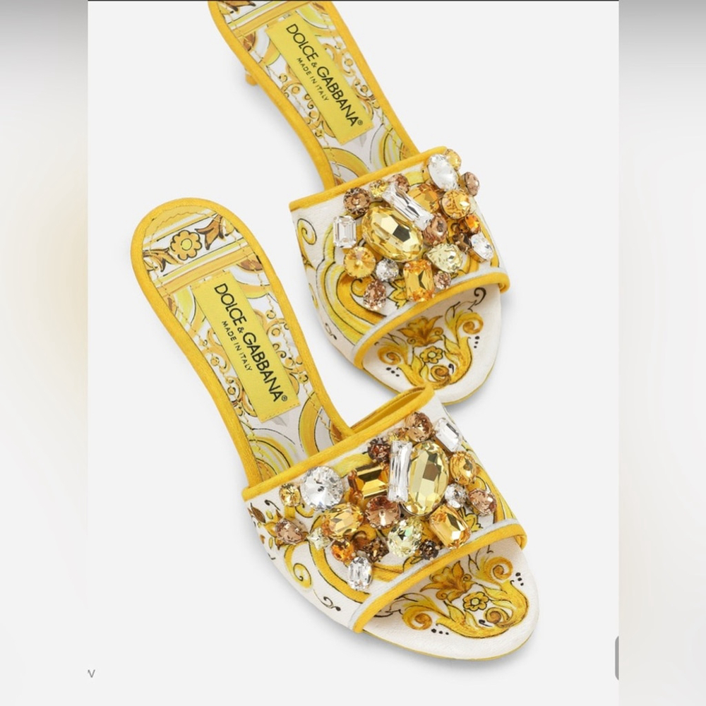 NIB- Dolce&Gabbana Majolica-print brocade mules with embroidery & crystals